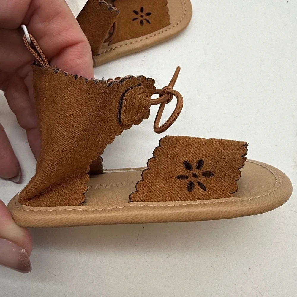 Old Navy Baby Girl Cognac Scalloped Laser Cut Gladiator Sandals 3-6M NWT